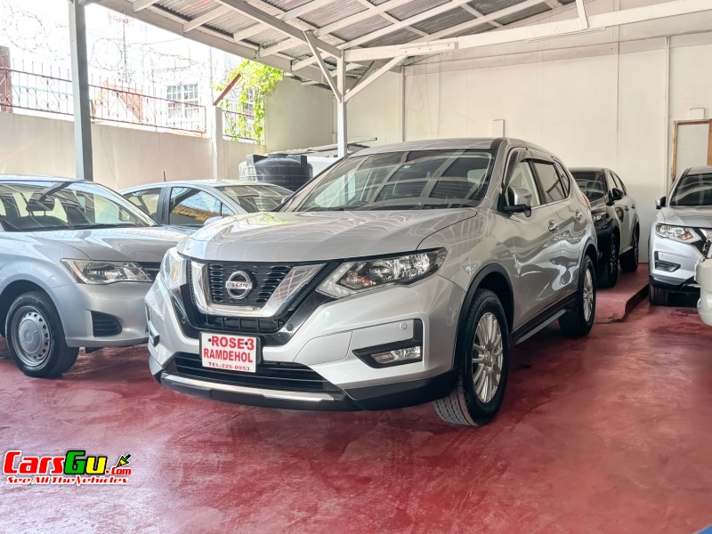 2019 Nissan X-Trail image4