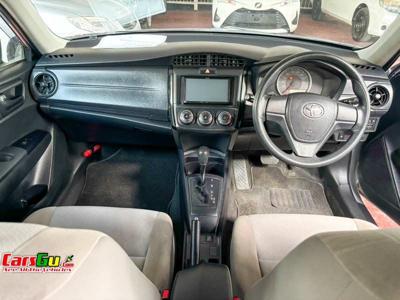 2017 Toyota Axio image6