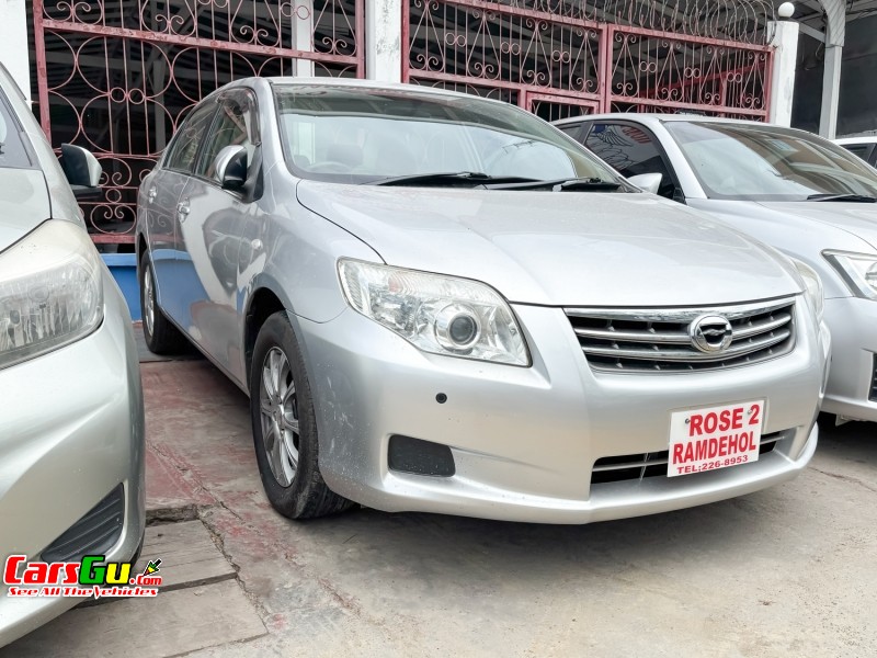 2010 Toyota Axio image1