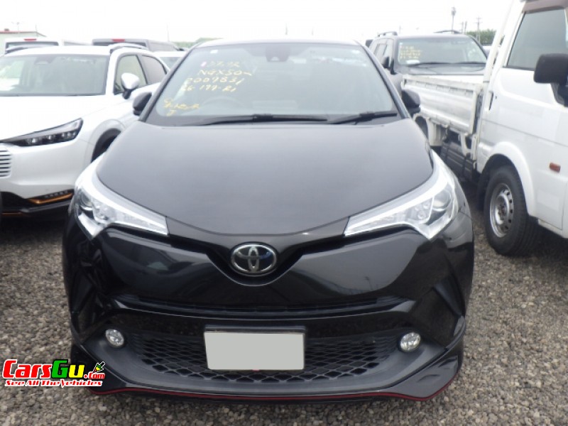 2017 Honda CHR image2