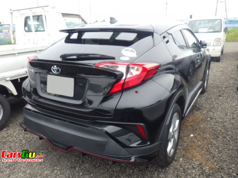 2017 Honda CHR image6