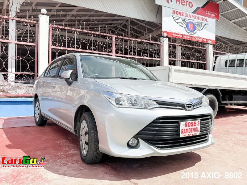 2017 Toyota Axio image4