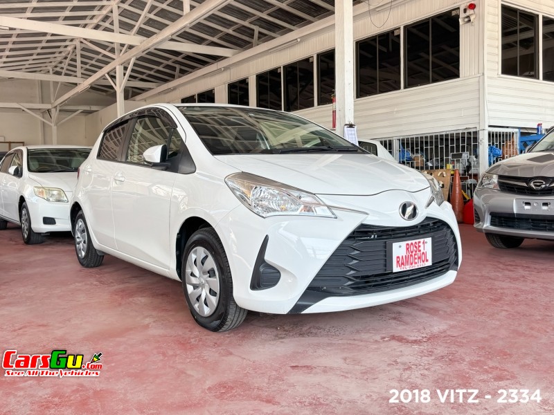 2019 Toyota Vitz image1