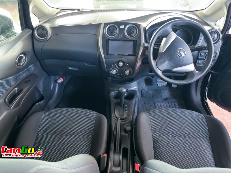 2015 Nissan Note image2