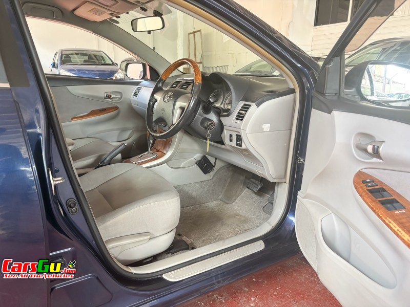 2010 Toyota Axio image3