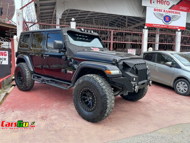 2019 Jeep Wrangler image1