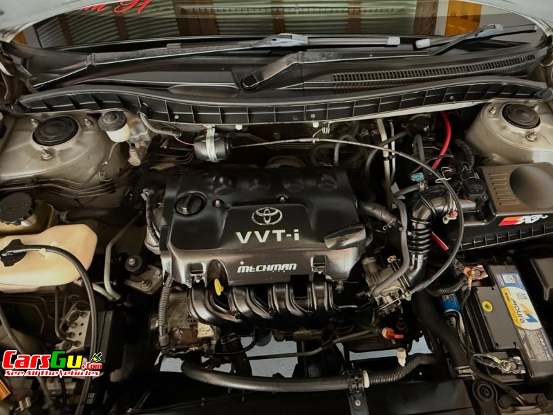 2005 Toyota Premio image1