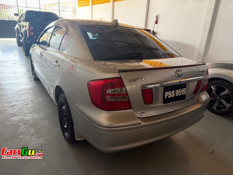 2005 Toyota Premio image3