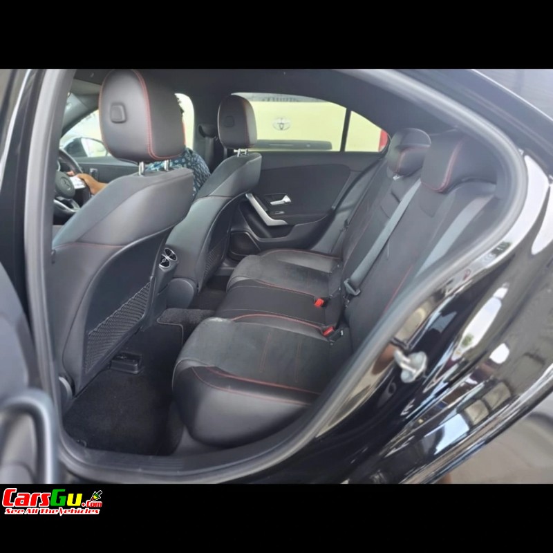 2019 Mercedes Benz A-180 image3