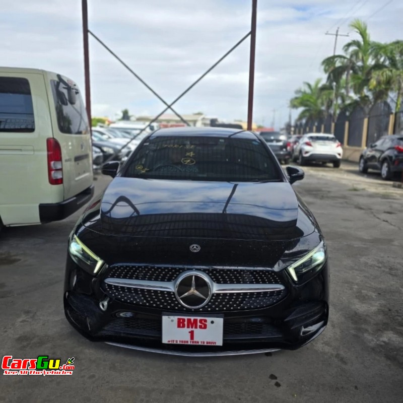 2019 Mercedes Benz A-180 image4