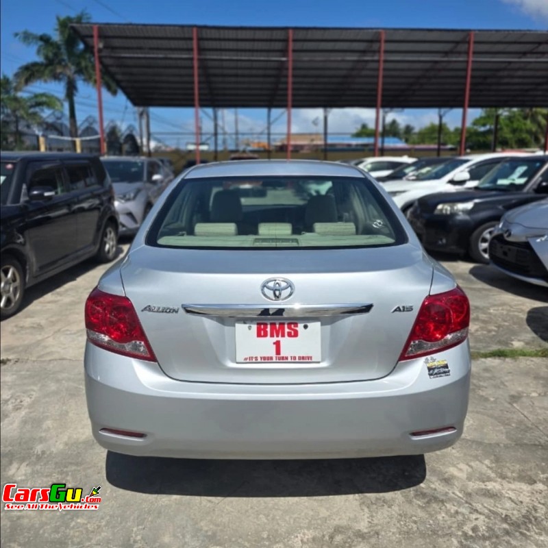 2010 Toyota Allion image1