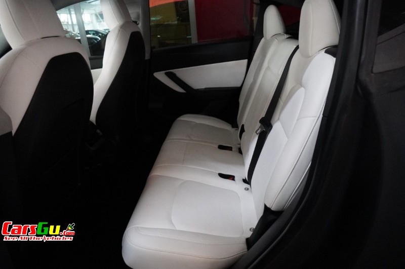2022 Tesla Model Y image5