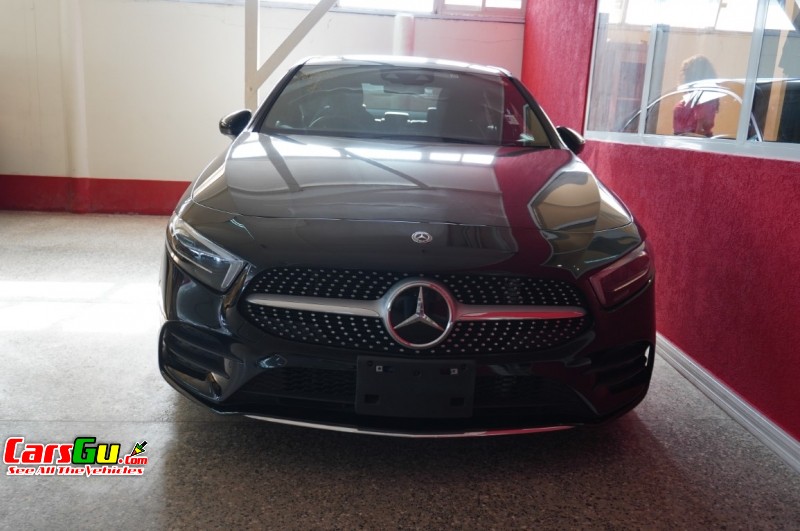 2019 Mercedes Benz A180 image2