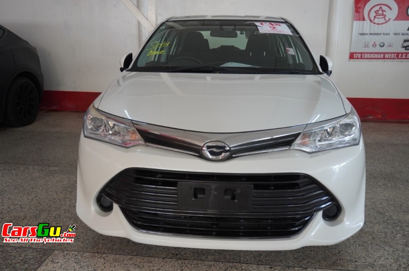2015 Toyota Axio image2