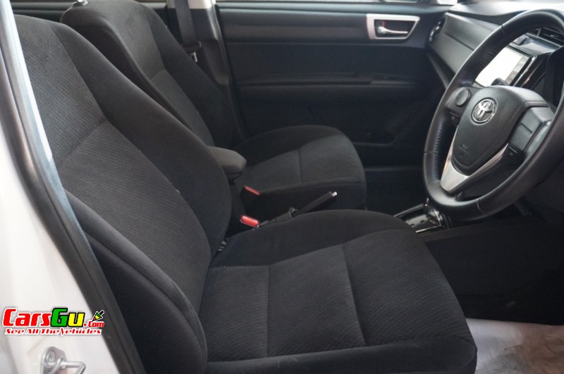 2015 Toyota Axio image5
