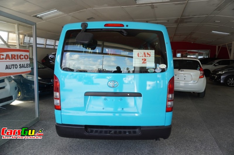 2012 Toyota Hiace image4