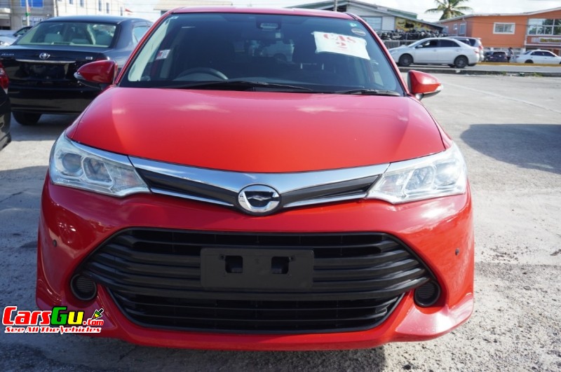 2015 Toyota Fielder image1