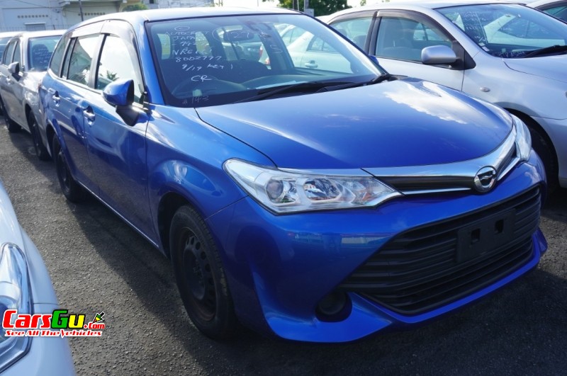 2015 Toyota Fielder image2