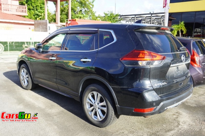 2017 Nissan X-Trail image3