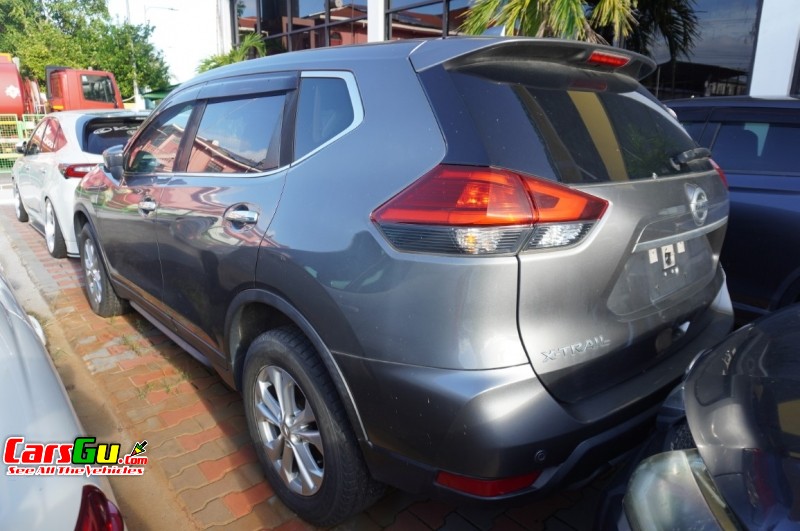 2017 Toyota X-Trail image3