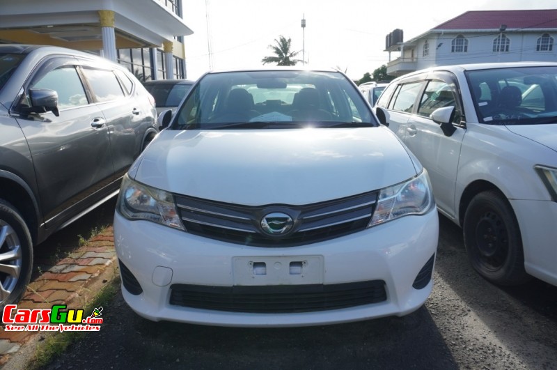 2012 Toyota Axio image1