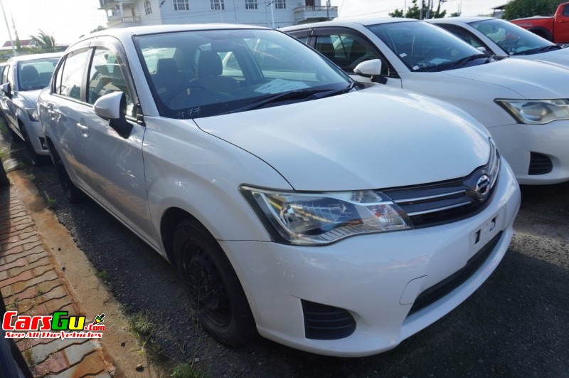 2012 Toyota Axio image2