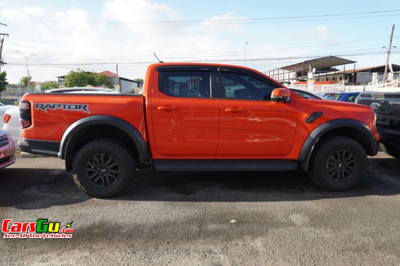 2025 Ford Raptor image1