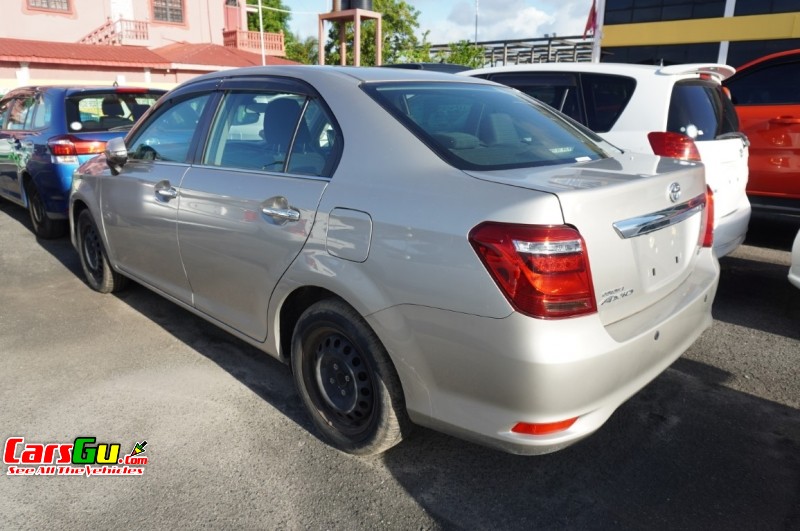 2015 Toyota Axio image3