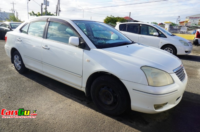 2002 Toyota Premio image1