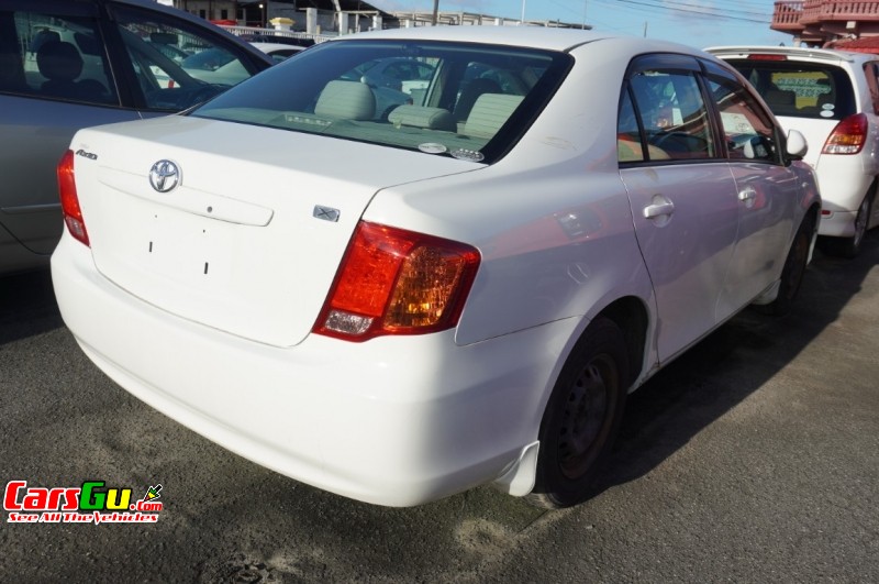 2008 Toyota Axio image2