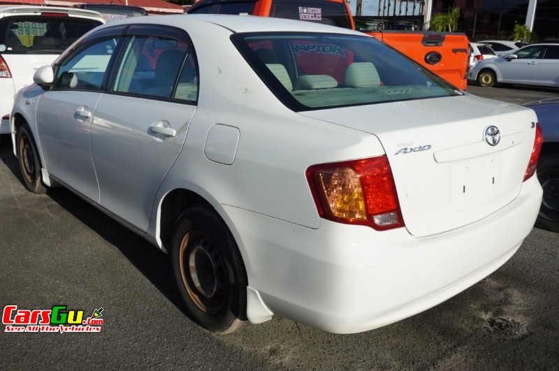 2008 Toyota Axio image3