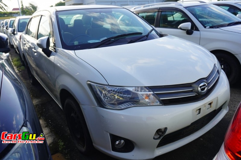2012 Toyota Axio image3