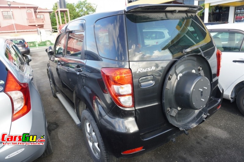 2008 Toyota Rush image4