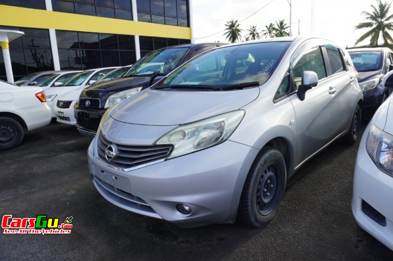 2012 Nissan Note image2