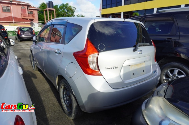 2012 Nissan Note image3