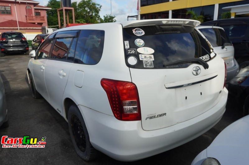 2008 Toyota Fielder image3