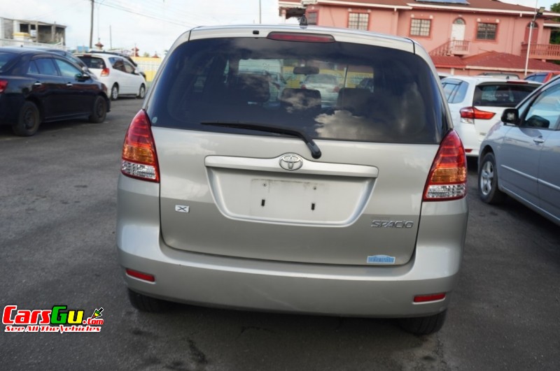 2004 Toyota Spacio image4