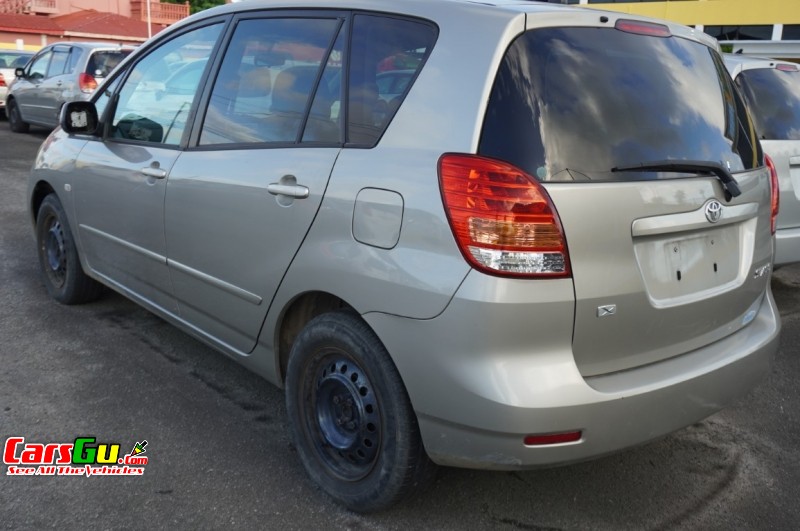 2004 Toyota Spacio image5