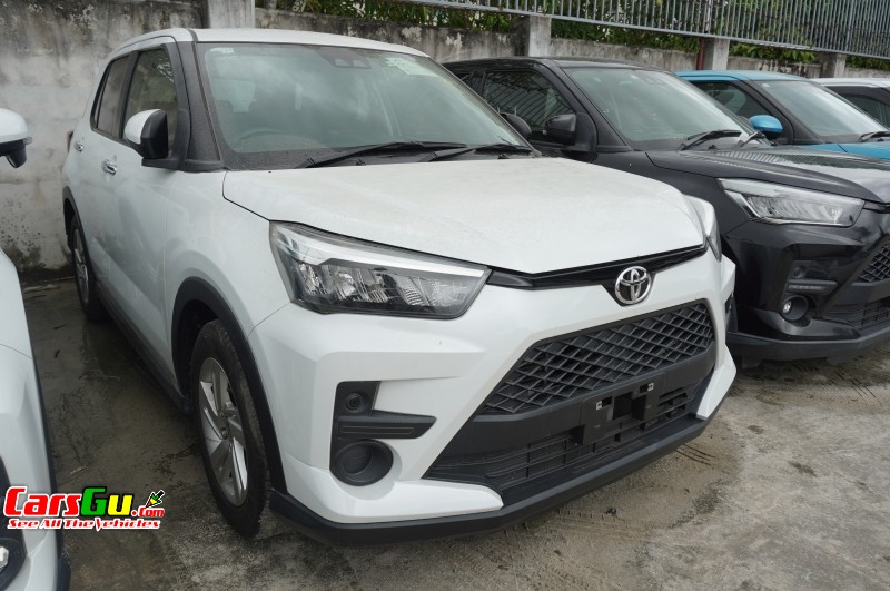 2019 Toyota Raize image1