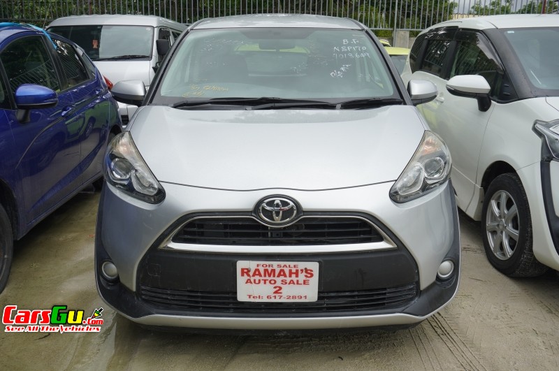 2016 Toyota Sienta image2
