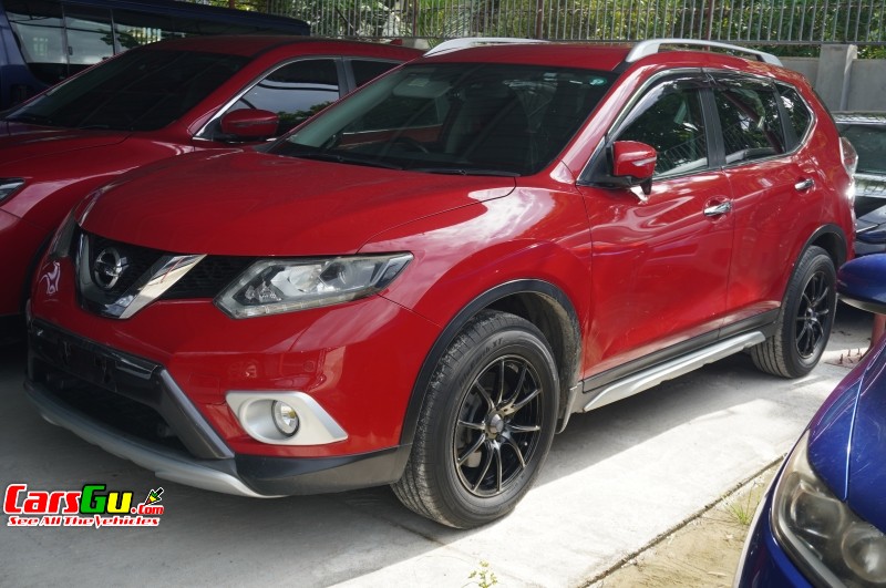 2016 Nissan X-Trail image0