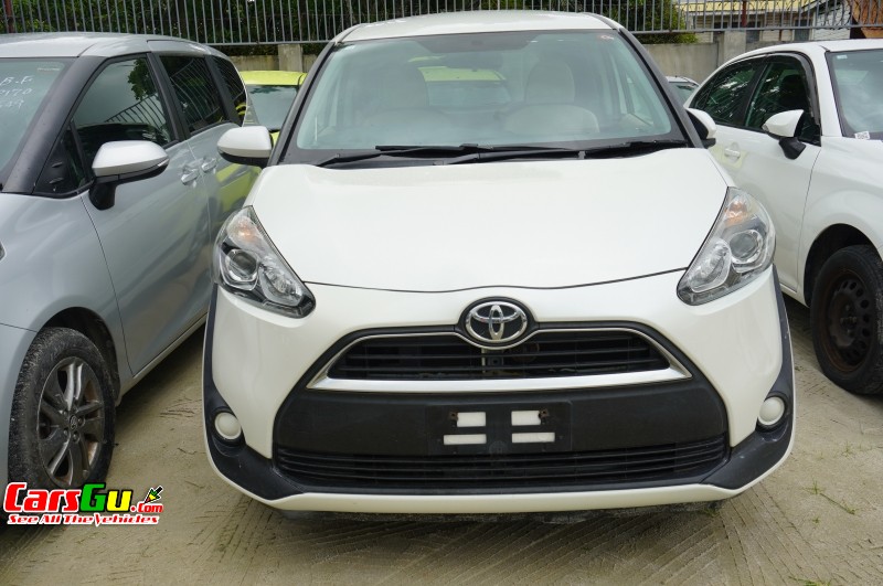 2016 Toyota Sienta image1