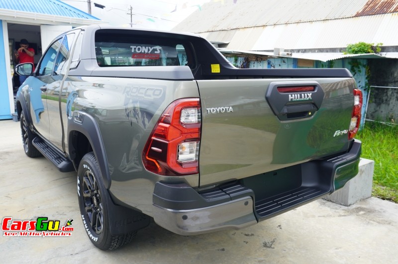 2025 Toyota Hilux image2