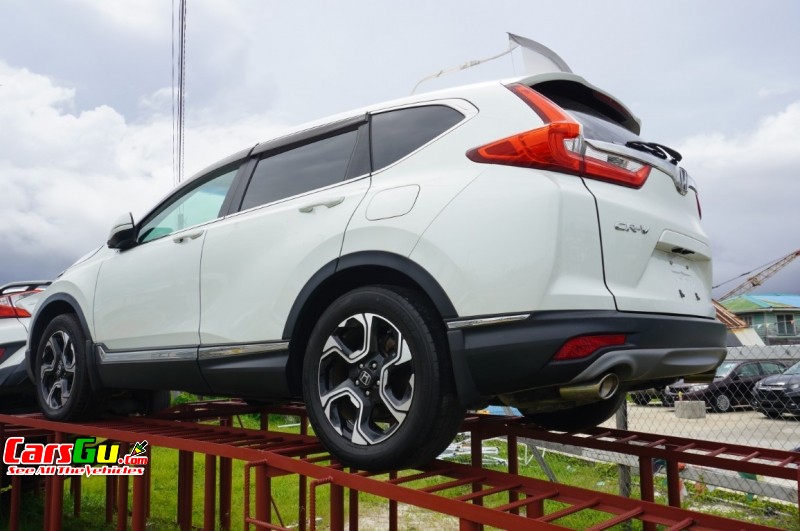 2018 Honda CR-V image4