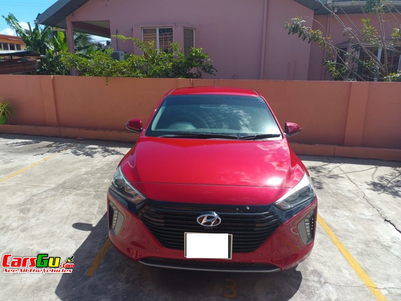 2018 Hyundai Ioniq image2